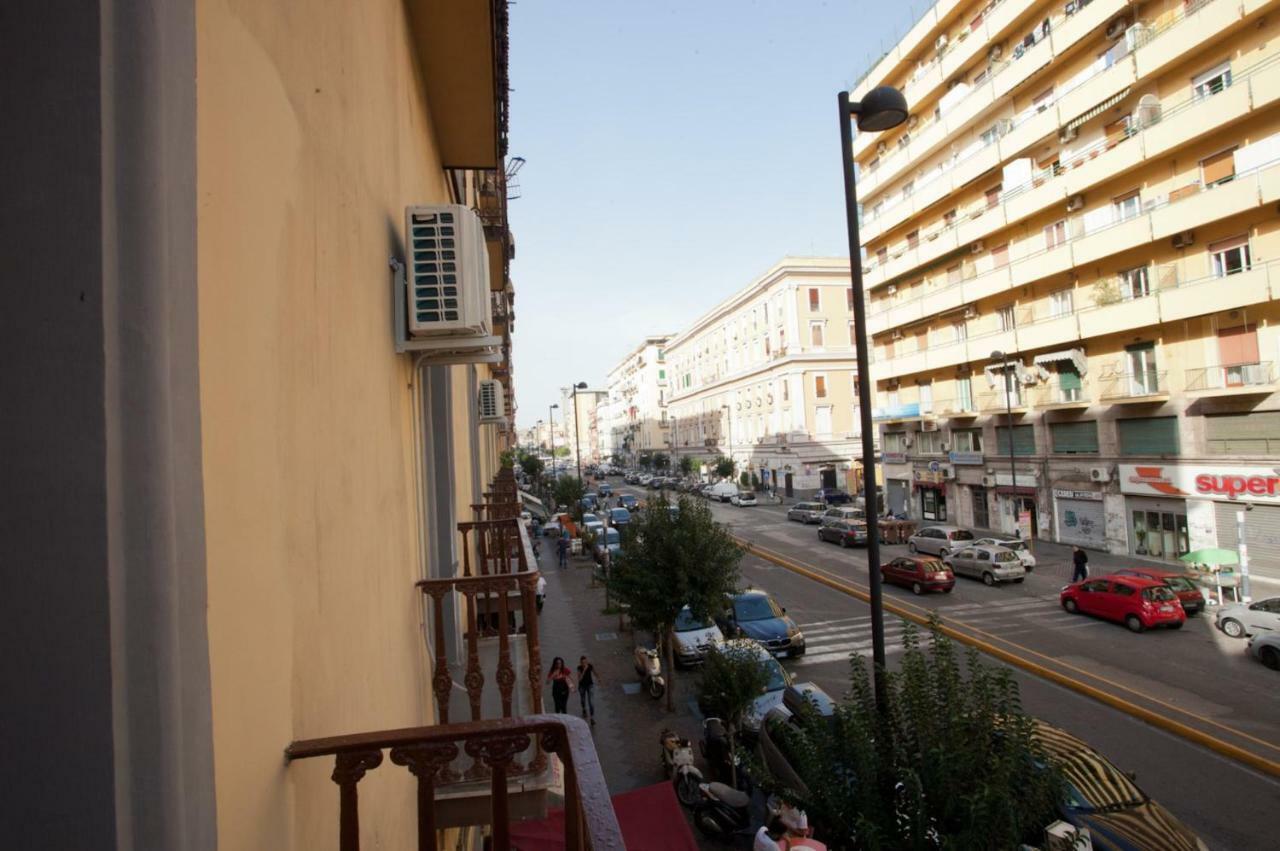 B&B Cara Napoli 外观 照片
